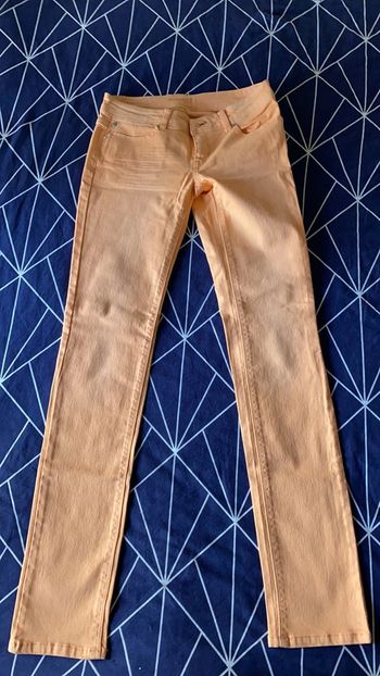 Jean 👖 slim couleur abricot taille 36