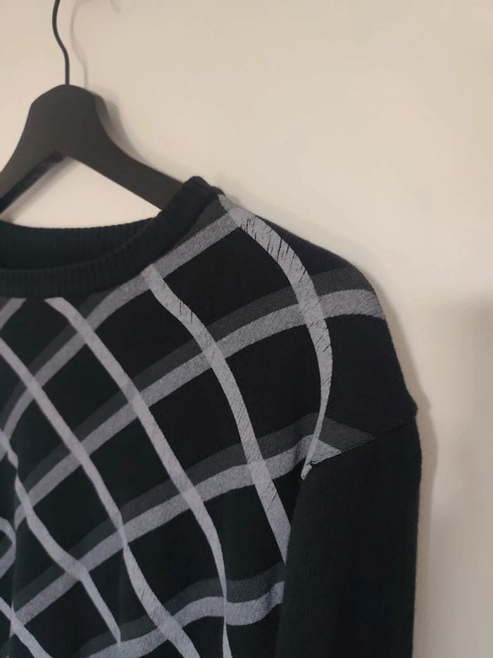 Pull noir à carreaux - photo numéro 2