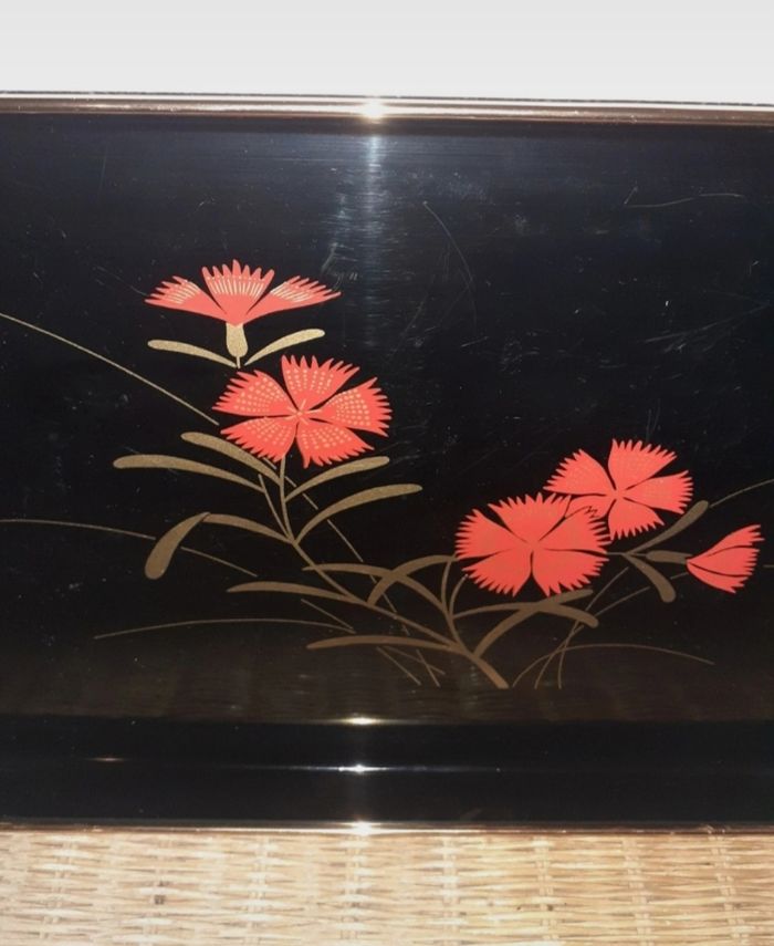 Plateau vintage noir en plastique avec motifs floral - photo numéro 2