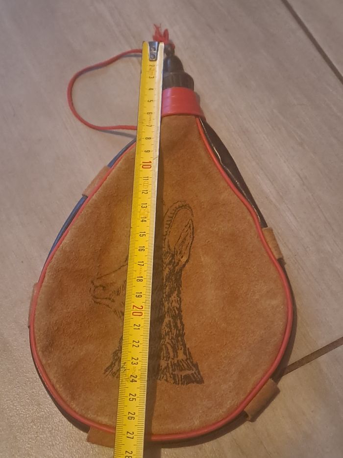 Gourde vintage en cuir peau de chamois - photo numéro 8