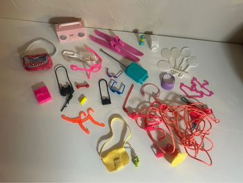 Jouet 🧸 #2 lot accessoires barbie sport et voyage