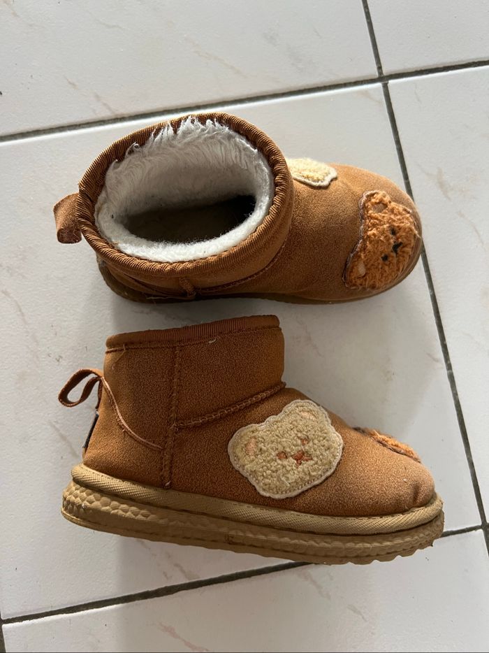 Boots fourrees taille 28 - photo numéro 7