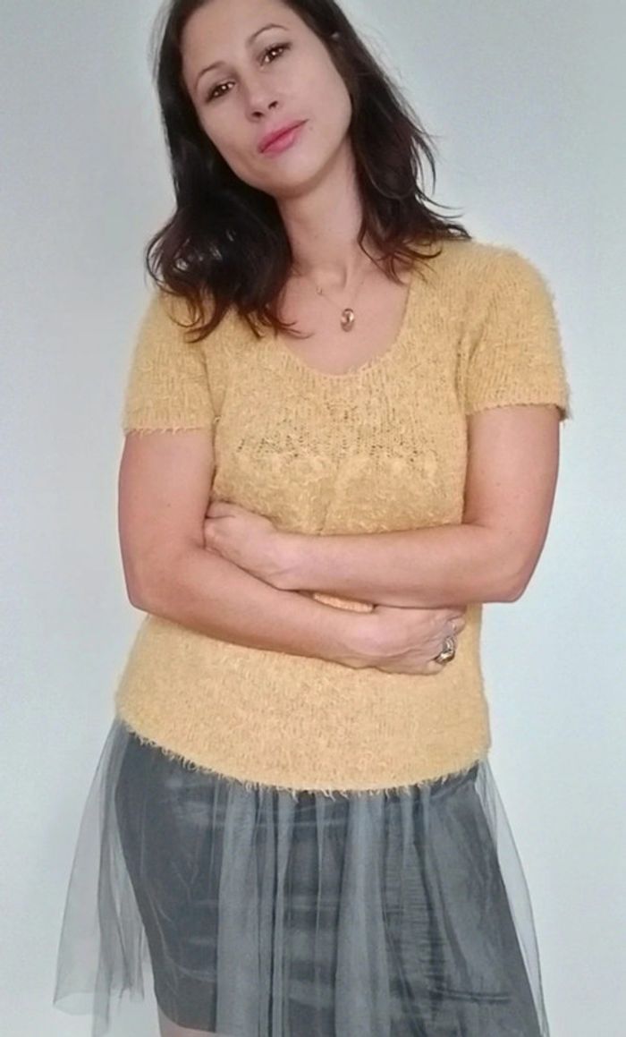 Pull poilu manches courtes jaune chic TU - photo numéro 2