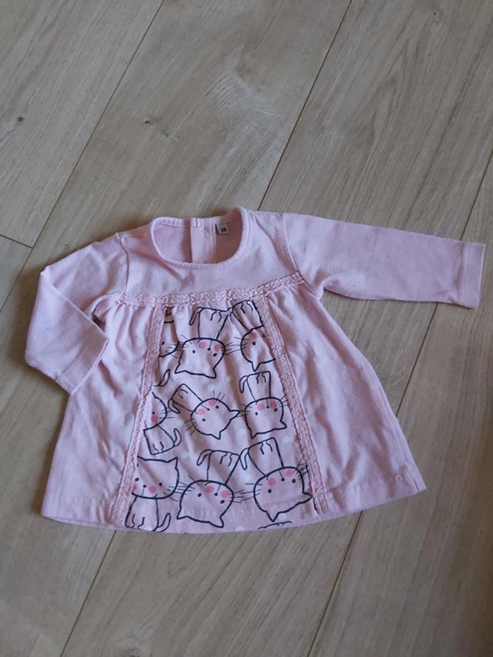Robe manches longues 3 mois en très bon état (78)