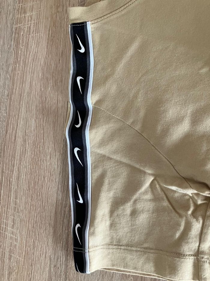 T-shirt nike enfant taille L - photo numéro 2