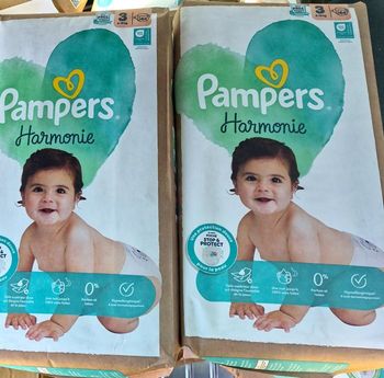 Couches pampers harmonie taille 3, 2 paquets soit 88 Couches. 