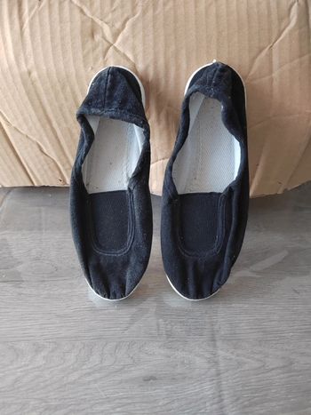 Chaussons ballerines en toile noir P29