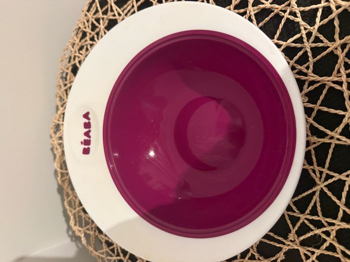 deux assiettes bébé de la marque Béaba, en violet. - Type de produit : Vaisselle - Marque : Béaba - - photo numéro 3