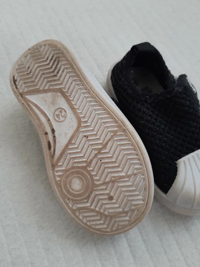 Chaussures mixte noire et blanche 23 - photo numéro 7