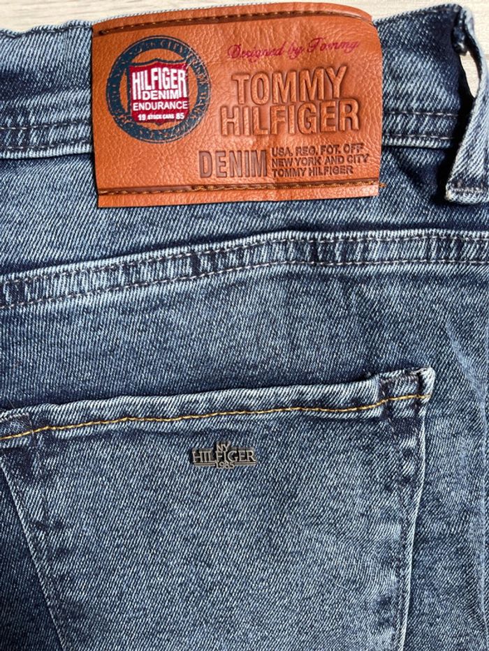 Jean Tommy Hilfiger - photo numéro 12