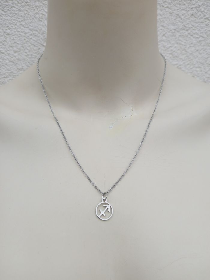 Collier en acier inoxydable argenté signe astrologique sagitaire ♐️ - photo numéro 2