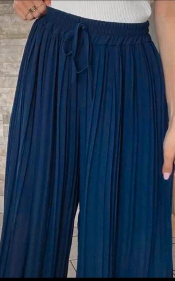 Pantalon fluide plissé bleu marine