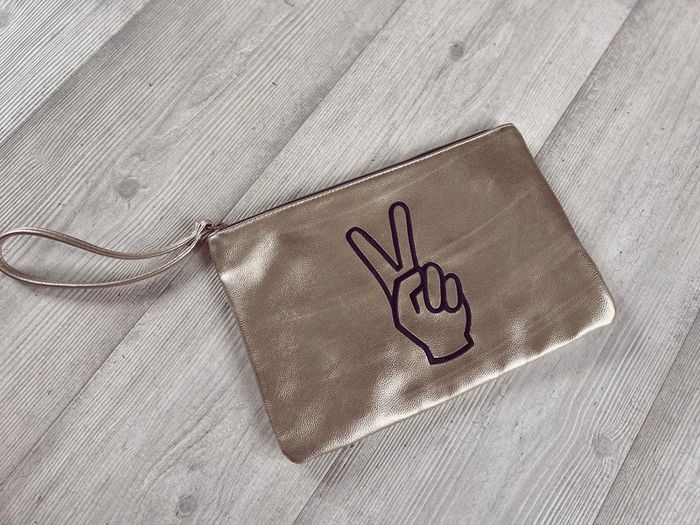 Pochette femme dorée