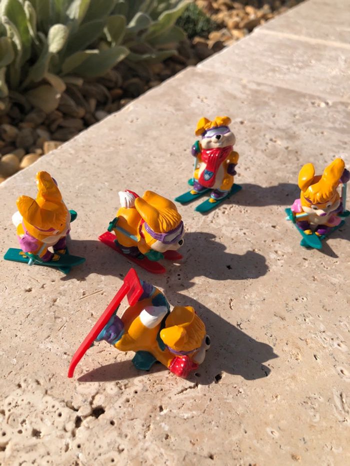 Figurines Kinder Surprise 1993 Les lapins Ski Bunnies - photo numéro 2