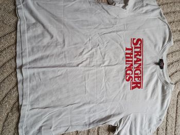 Tee shirt stranger things