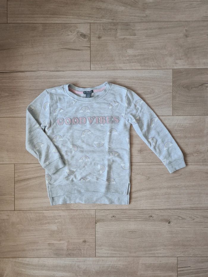 Pull 6/7 ans - photo numéro 2