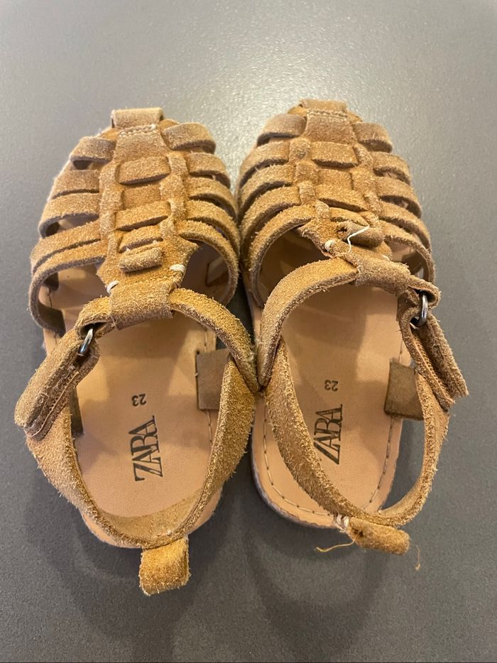 Sandale cuir garçon Zara taille 23 - photo numéro 2