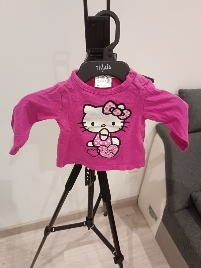 Tee-shirt manches longues 6 mois hello Kitty