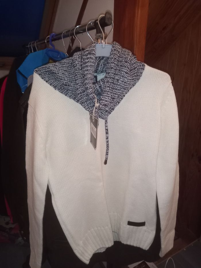 Pull col  montant - photo numéro 2