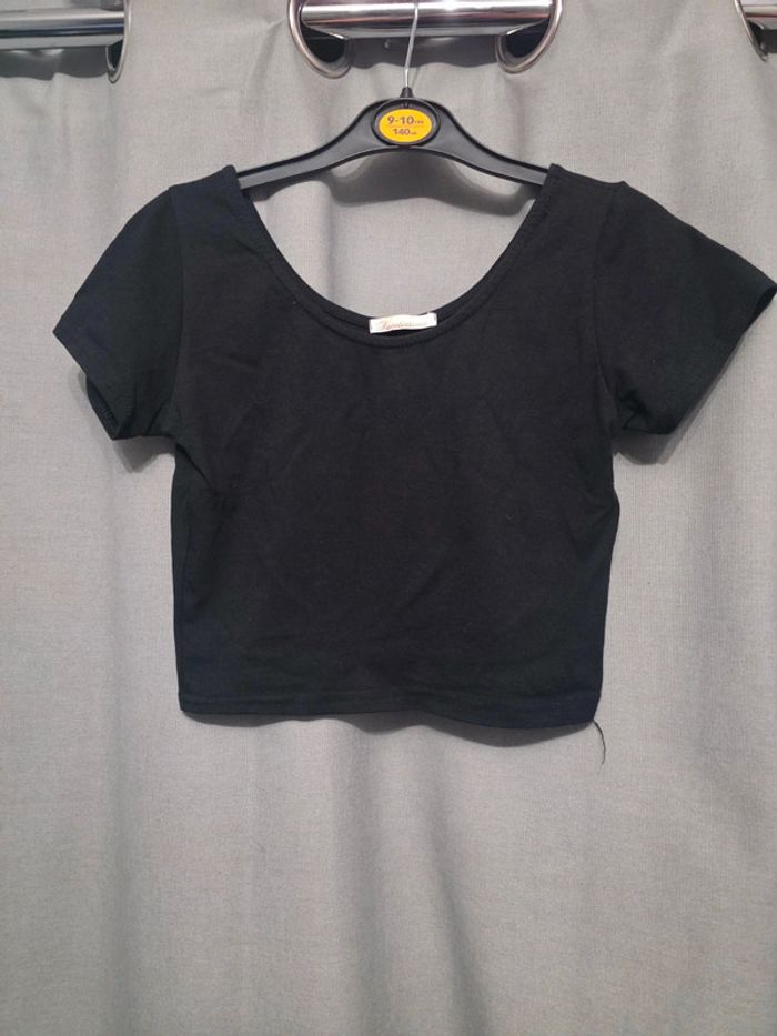 Tee-shirt court