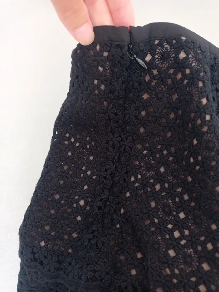 Jupe d'été noir broderie avec couleur marron chocolat dessous fermeture éclair en coton T.36 IKKS - photo numéro 3