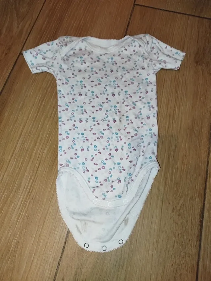 Lot de 9 bodies bébé fille 24 mois manches courtes - photo numéro 10