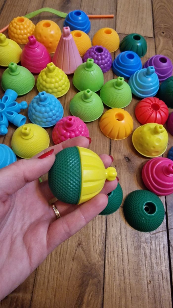 Jeu perles géantes et construction Lalaboom - photo numéro 2