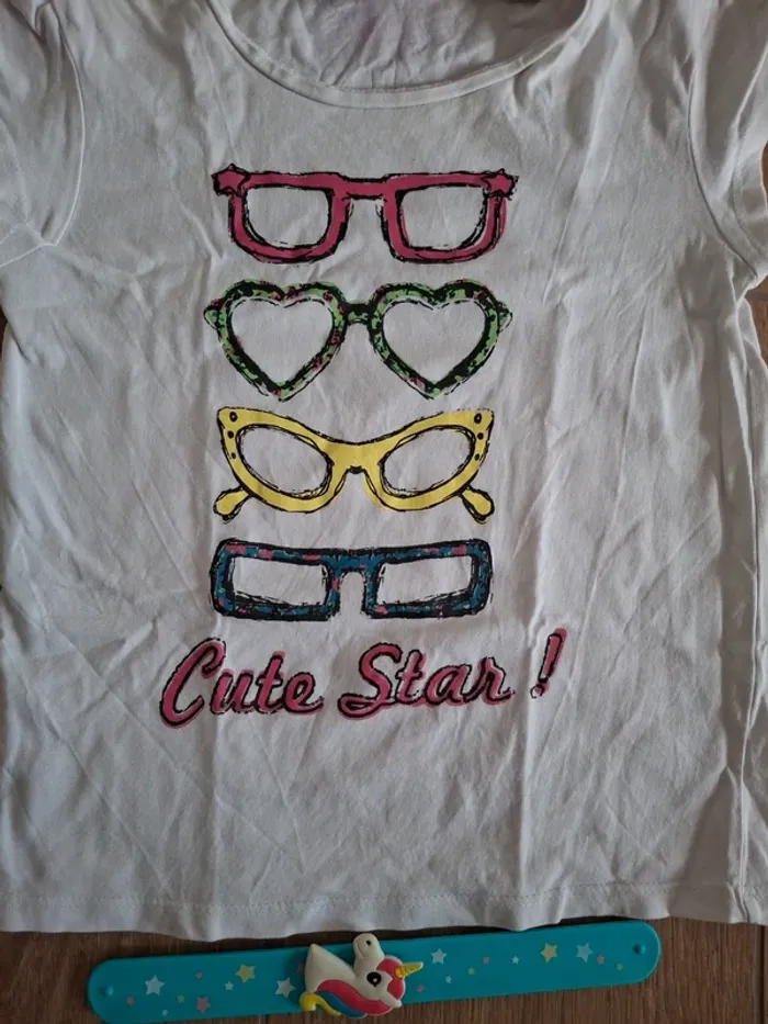 T-shirt manches courtes 6 ans très bon état - photo numéro 2