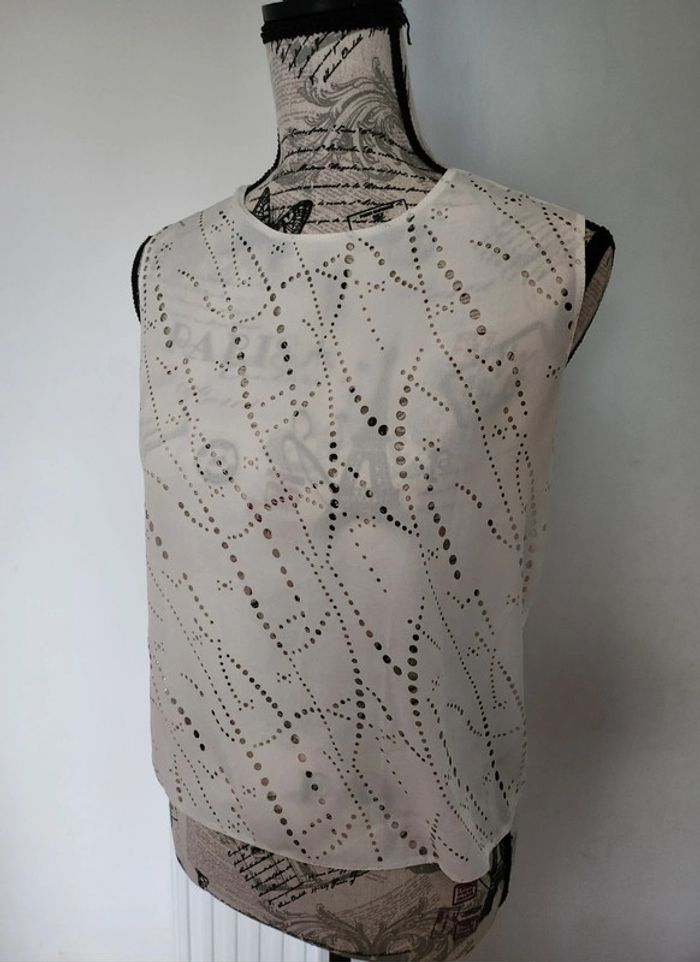 Magnifique blouse Blanche de chez Zara et de taille 36