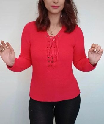 Pull texturé nid d'abeille lacé au col taille 38