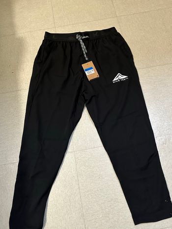 Jogging Nike Trail S