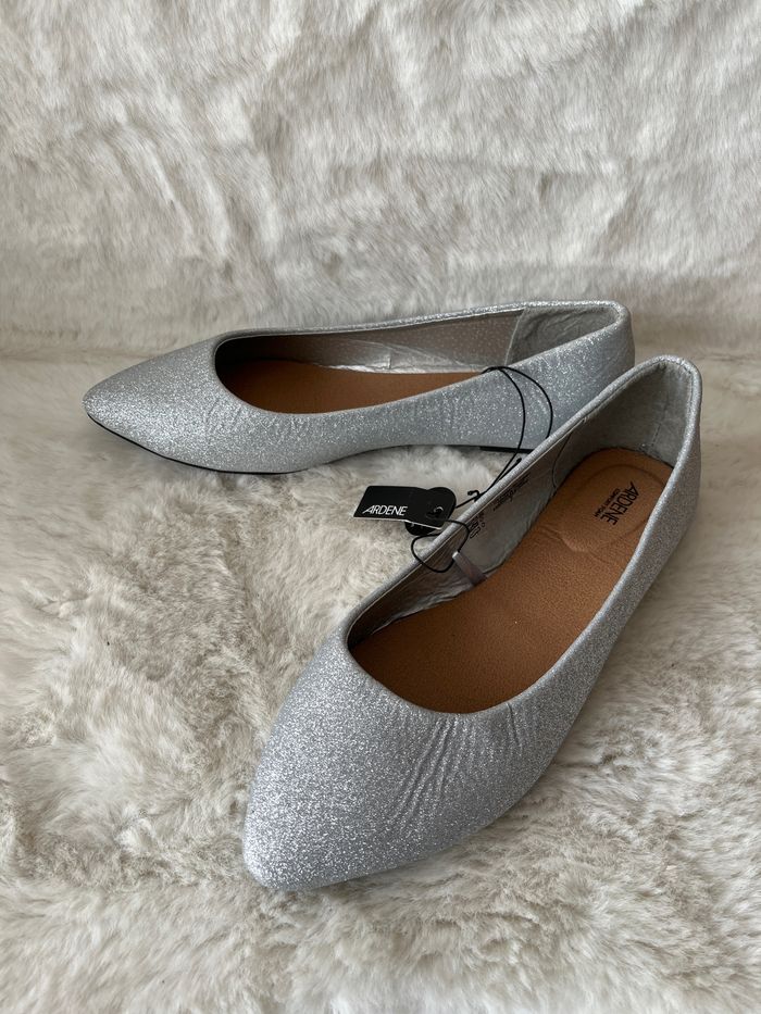 Ballerines argentées pointure 37 - photo numéro 2