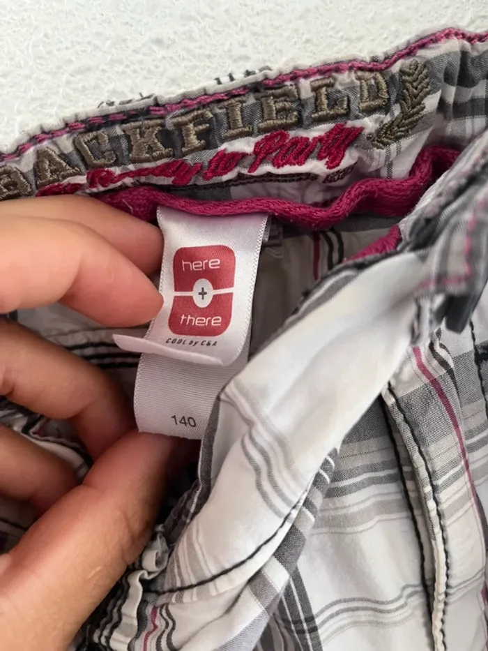 Short cargo à rayures 💫Taille 10 ans - photo numéro 3