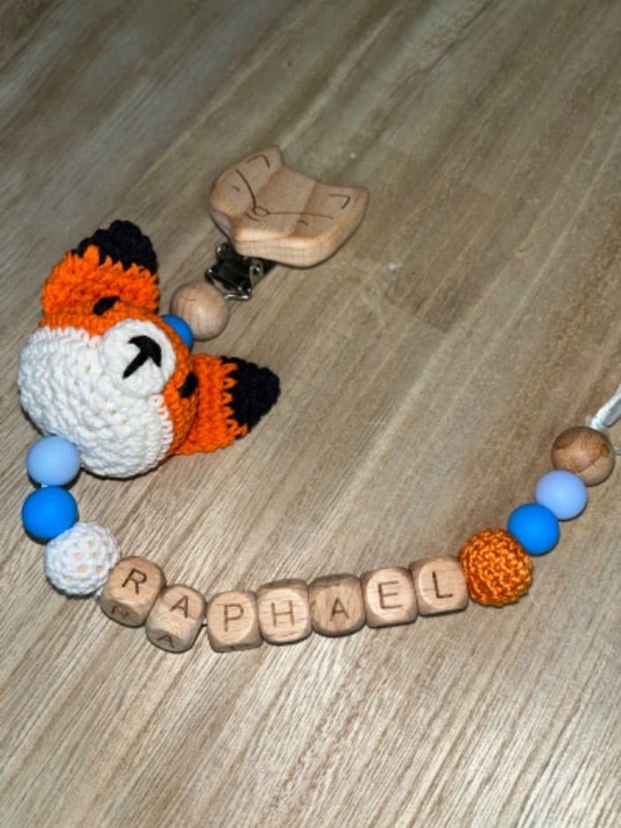 Attache tétine personnalisé