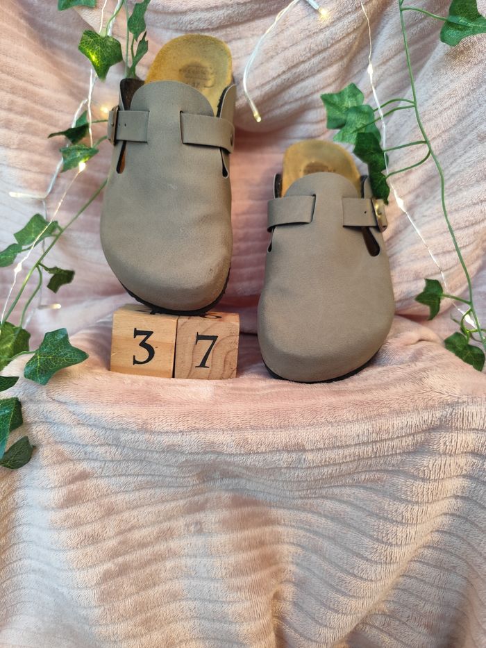 Chaussures style sabots 37