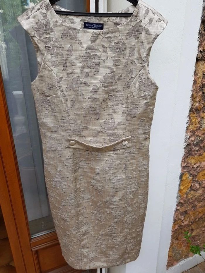 Robe femme - T. 40 - photo numéro 2