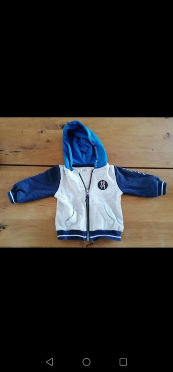 Gilet zippé 6 mois