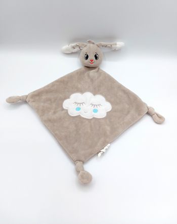 Doudou plat lapin beige AUCHAN nuage blanc yeux dormeurs joues bleues