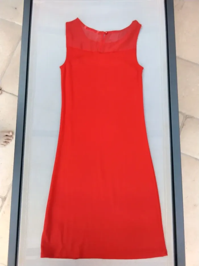 Robe rouge taille S - photo numéro 3