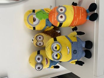 Lot de 5 Peluches Minions