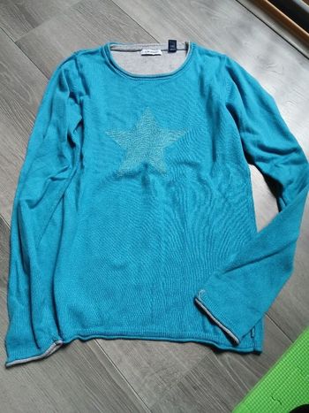 Pull fin