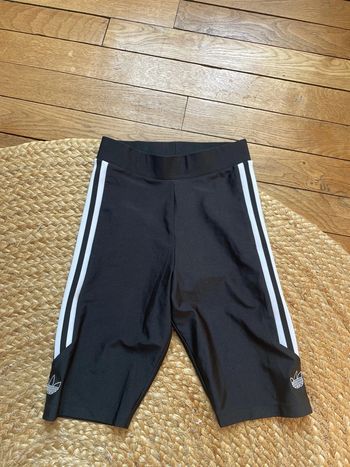 Cycliste Adidas noir