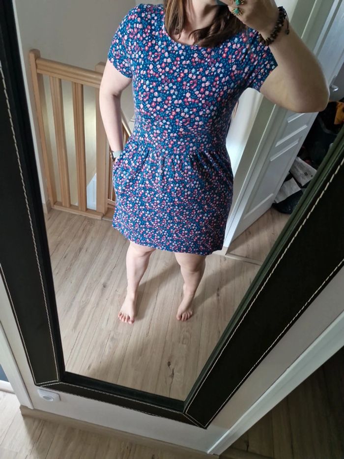 Robe cath kidston fleurs coton Taille 42 - photo numéro 3