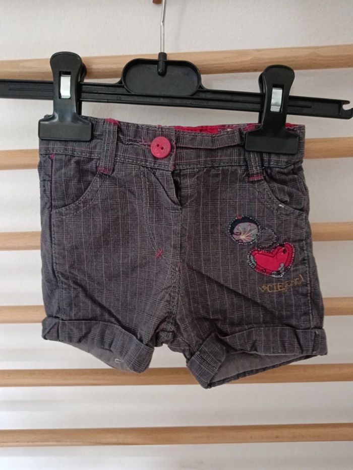 Short la compagnie des petits