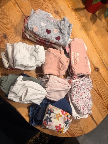 Lot vêtements bébé fille – Taille 6 mois – Très bon état