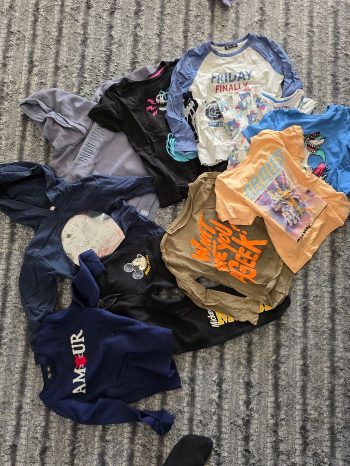 Lot de vêtements garçon 5/6 ans