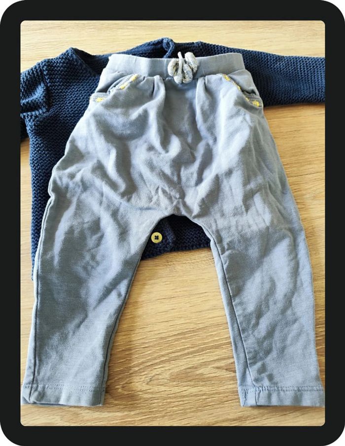 Lot d'une veste bleue marine et un pantalon TAO 12 mois - photo numéro 3