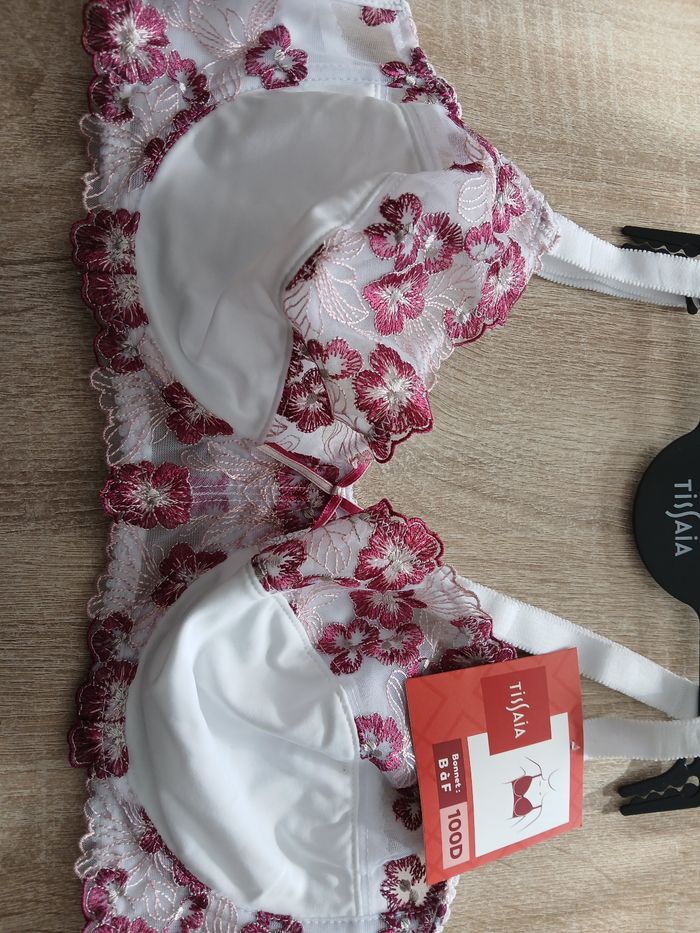 Soutien gorge  100D - photo numéro 3