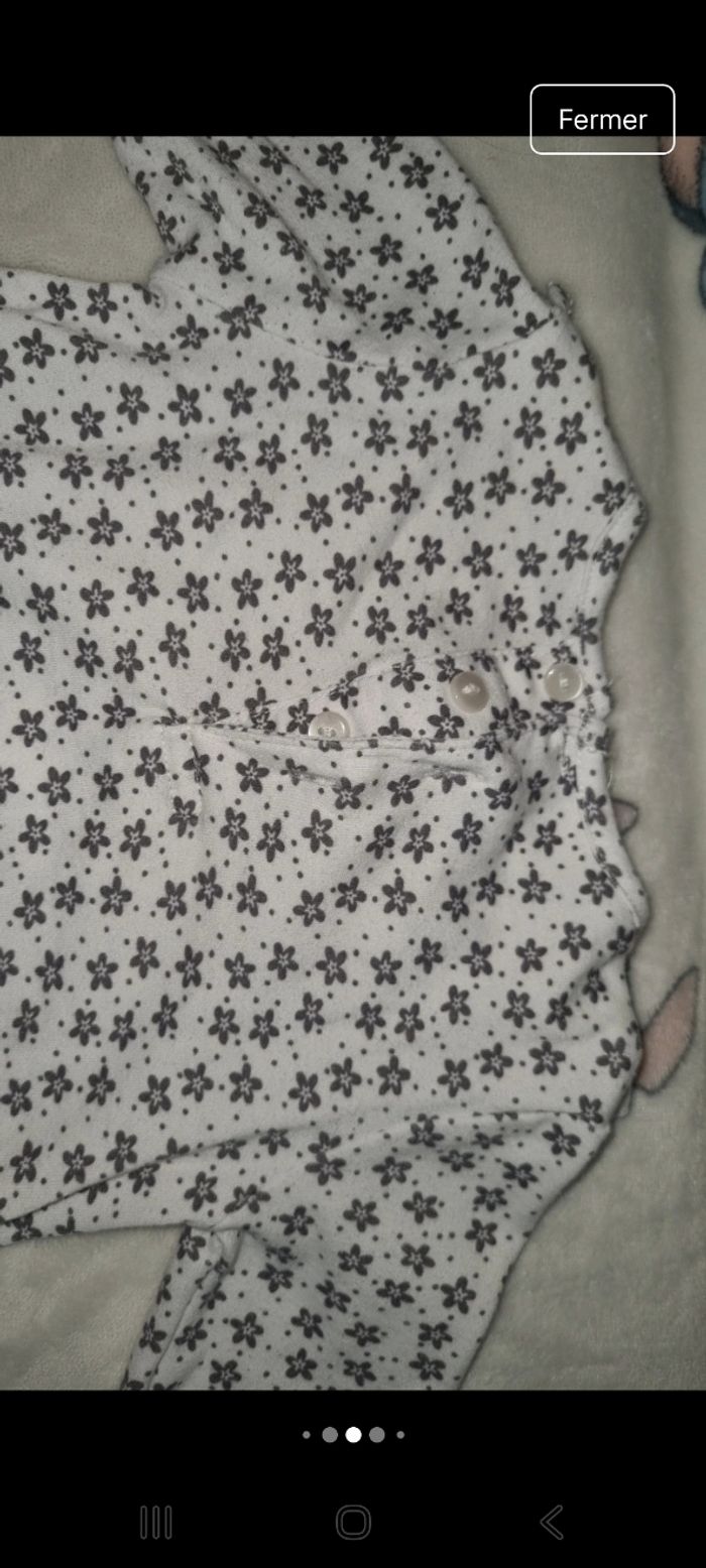 Blouse 6 mois en très bon état - photo numéro 7