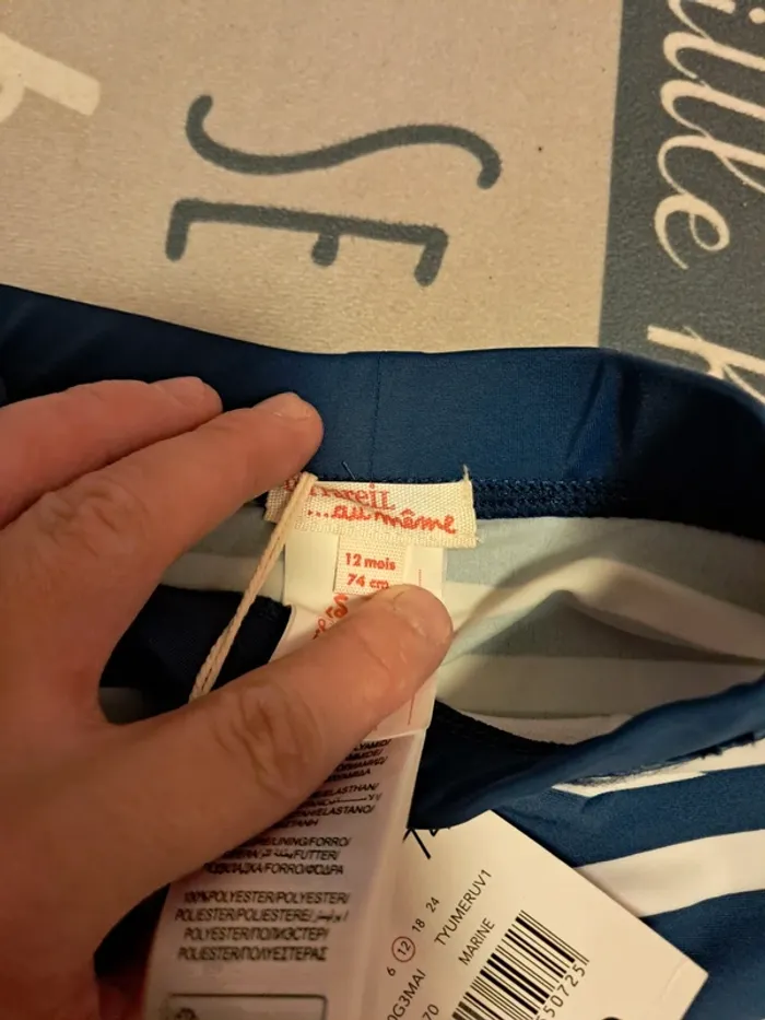 Maillot de bain 12 mois neuf avec étiquette dpam - photo numéro 2